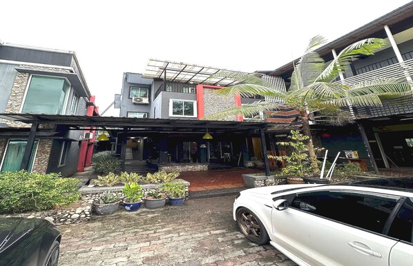 Fachada da propriedade