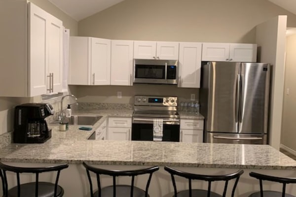 Microonde, forno, piano cottura, lavastoviglie