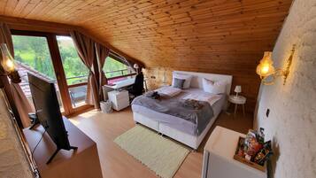 Comfort Double Room, Balcony | Desk, free WiFi