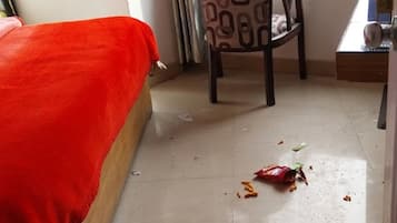 Deluxe Double Room, Valley View | Free WiFi, bed sheets