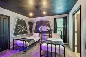 9 bedrooms, iron/ironing board, travel cot, WiFi