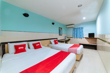 Wifi gratis y ropa de cama . Hotel O Milion Inn