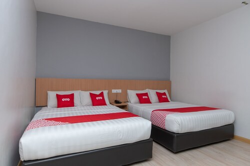 Capital O 89344 Labuan Avenue Hotel