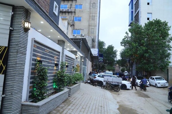 숙박 시설 ��정면