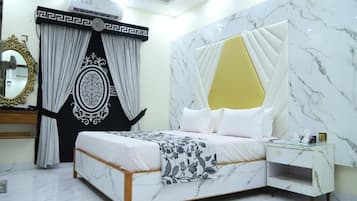 Chambre Double Deluxe | Chambres insonorisées, fer et planche à repasser, Wi-Fi gratuit
