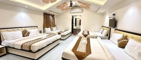 Family Room | Free WiFi