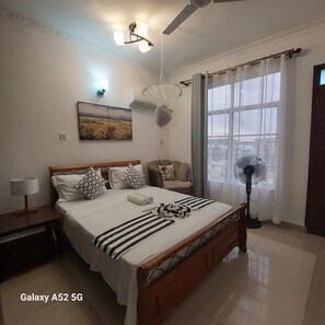 3 Schlafzimmer, Bügeleisen/Bügelbrett, WLAN, Bettwäsche