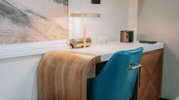 1 King Designer | 1 bedroom, premium bedding, down comforters, individually decorated