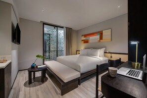 Studio cơ bản | Bộ đồ giường cao cấp, minibar, két bảo mật tại phòng, bàn 