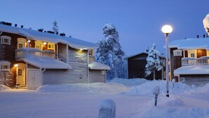 Uklassifisert bilde, 3 av 8, knapp