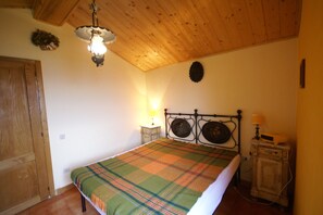 2 bedrooms - Holiday Home in Umbria with Panoramic Views (Spello (pg))