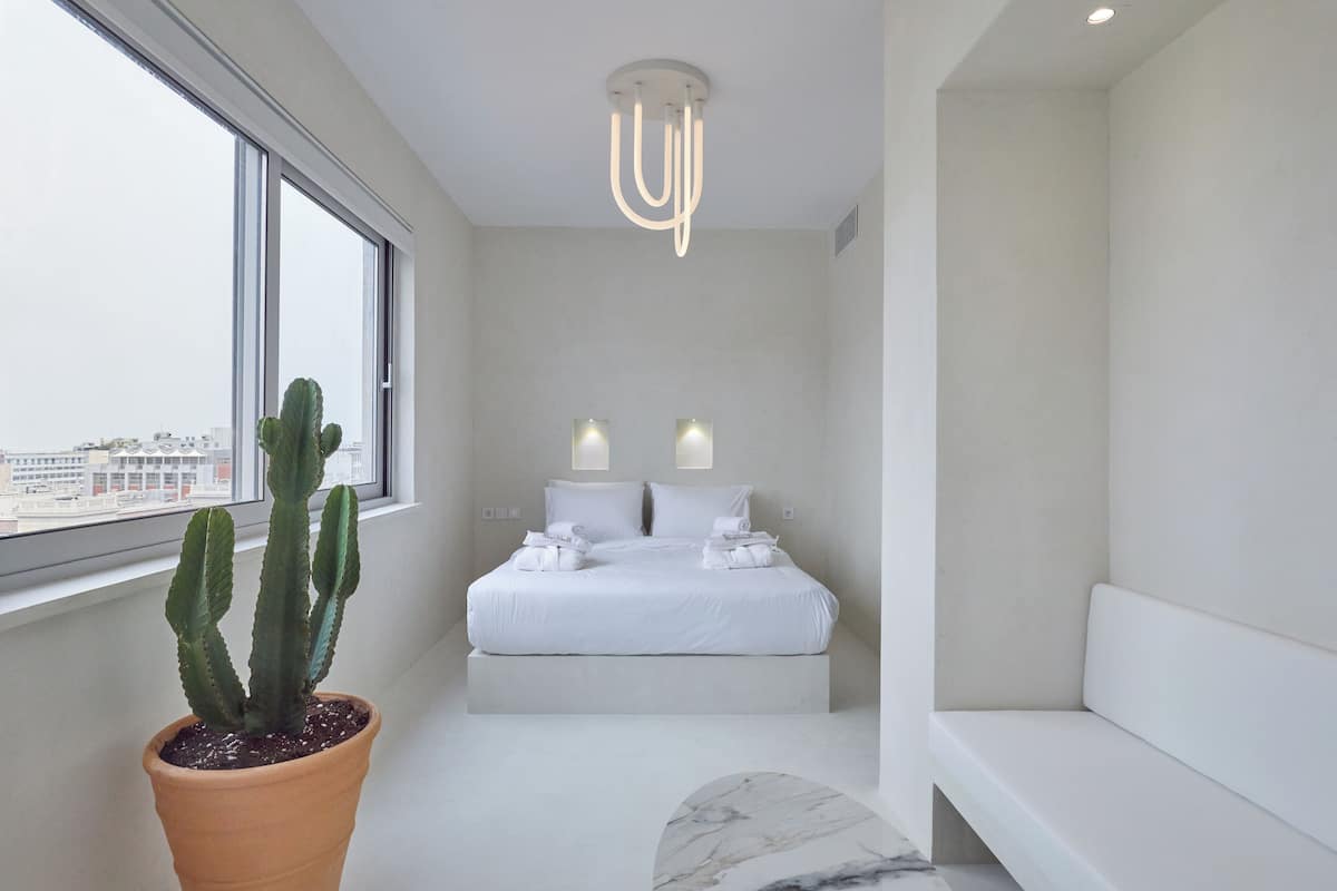 1 bedroom, Egyptian cotton sheets, premium bedding, pillow-top beds