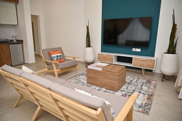 Smart TV - The Chelsea TownHouse A (Accra)
