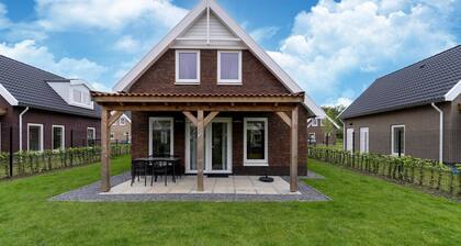 Holiday Home in South Holland by Stompaarde Plas