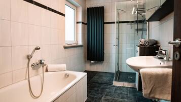 Shower, towels
