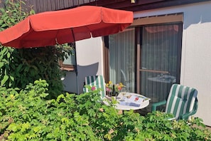 屋外ダイニングエリア