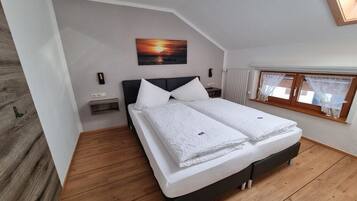 1 bedroom, internet, bed sheets