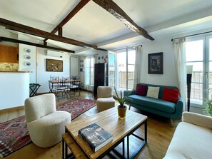 Smart TV, printers - Terrasse du Prince, top location 2 BR/BTH, A/C lift parking terrace, close M&RER (Paris)