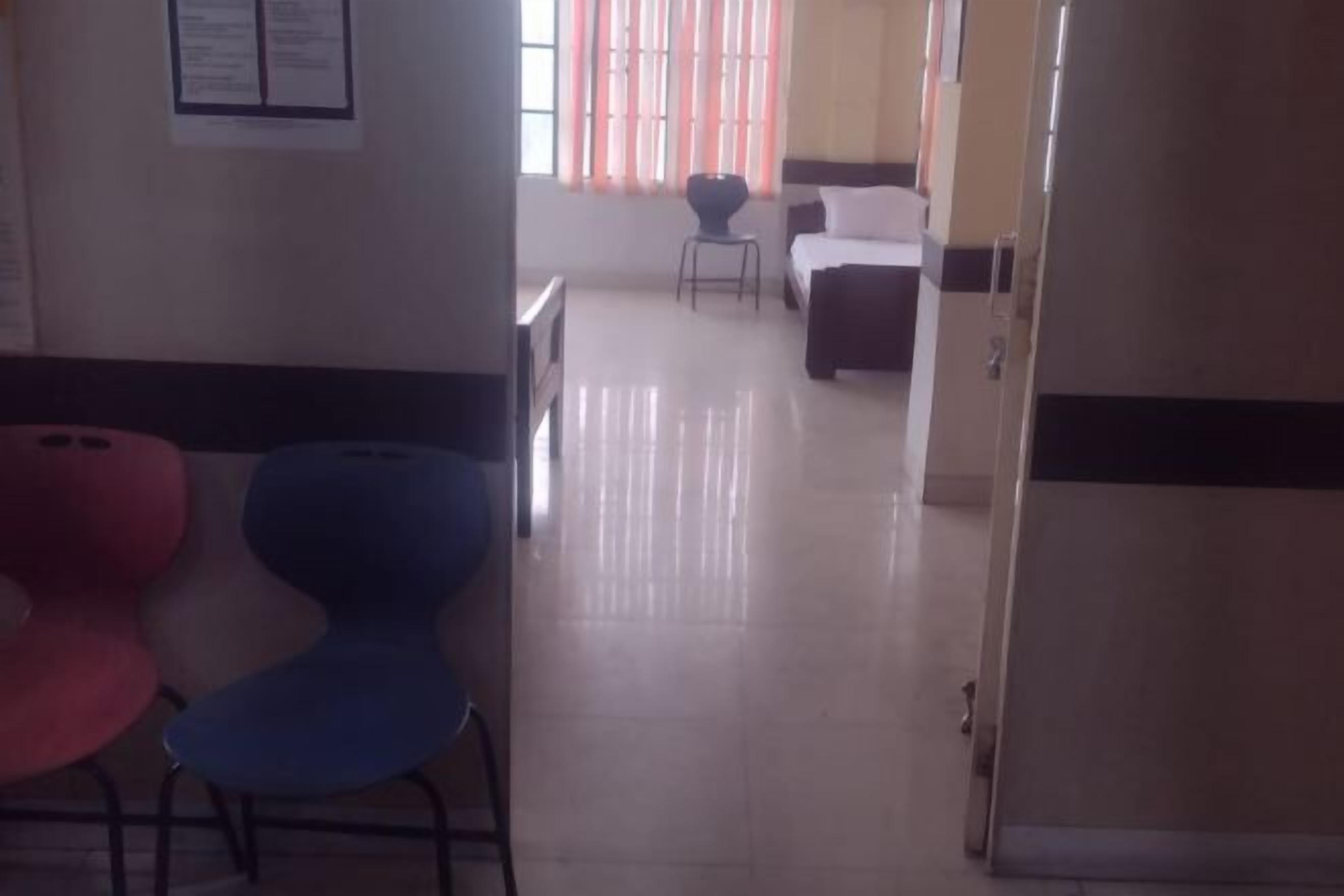 Soundproofing, free WiFi, bed sheets