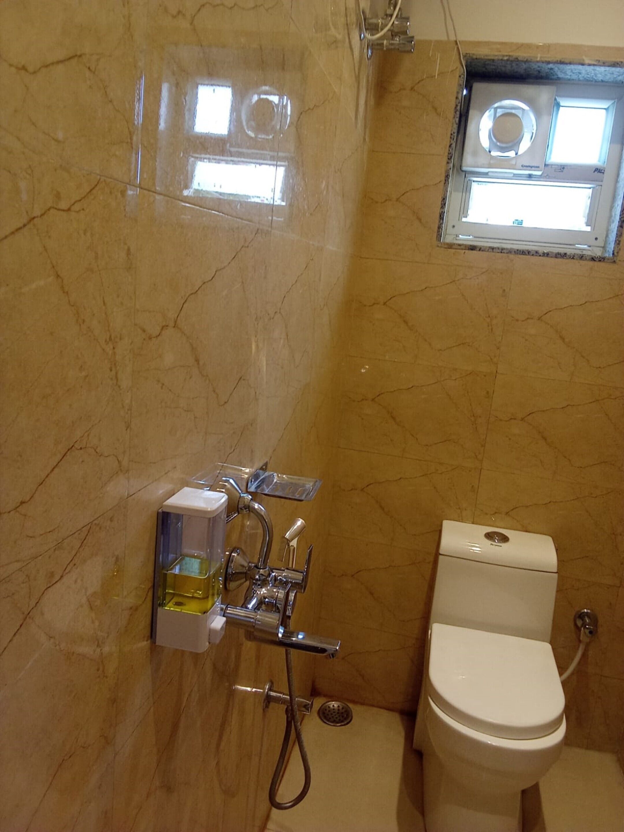 Standard Double Room | Bathroom | Shower, rainfall showerhead, towels, soap