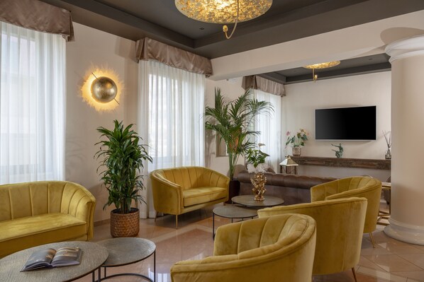 Reception - Hotel Mazzanti (Cervia)