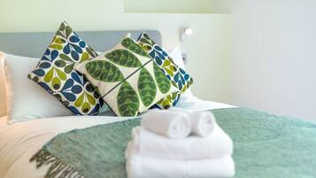 2 bedrooms, WiFi, bed sheets