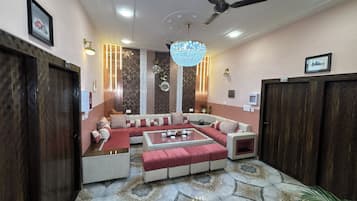 32-inch Smart TV with digital channels