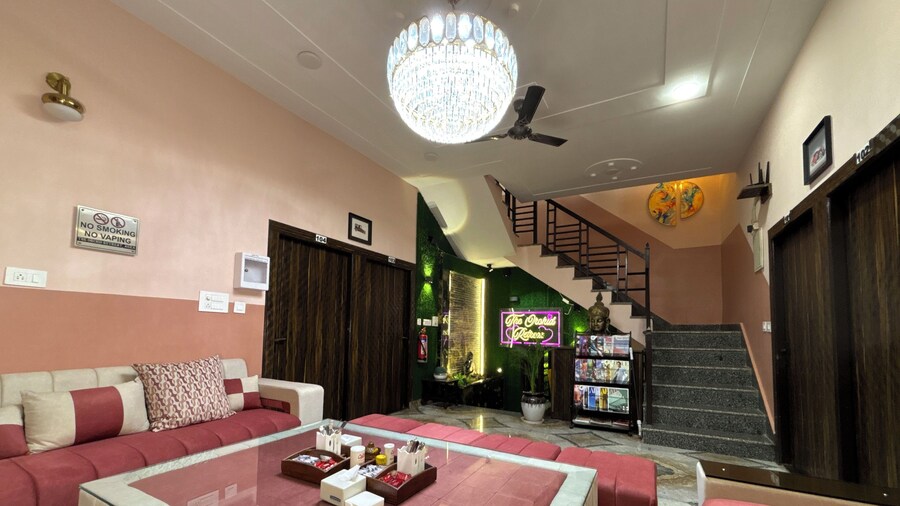 The Orchid Retreat Agra - Stay Near Taj Mahal