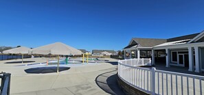 Property grounds - Bethany entire town home in beach resort like community, community pool, families - DOG Friendly! (Millville)