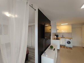 Interior - Playa de Las Americas - Los Tajinastes (Playa de la Américas)