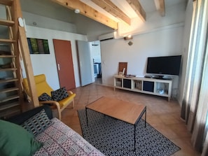 Télévision à écran plat