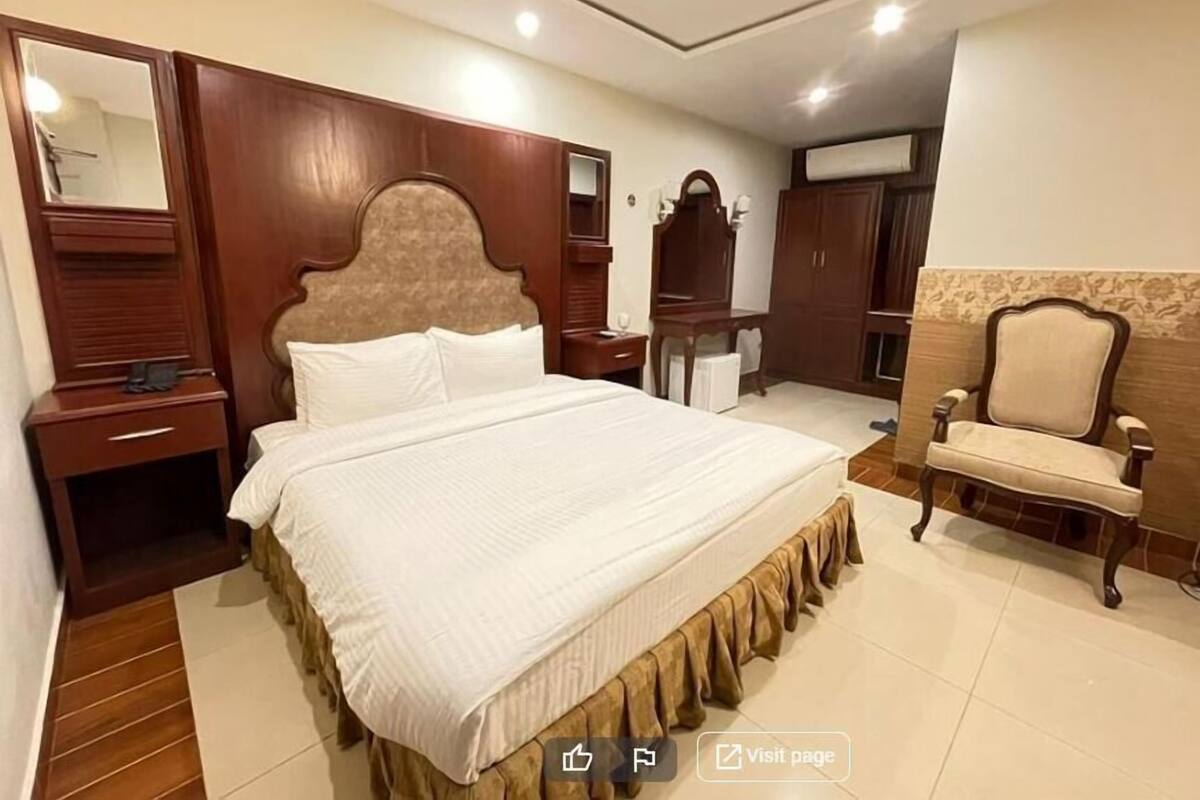 Deluxe Double Room | Soundproofing, iron/ironing board, free WiFi