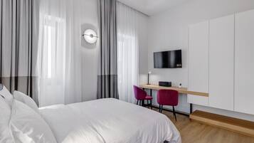 Habitación doble panorámica, 1 cama Queen size, vista parcial al mar | 1 habitación, ropa de cama hipoalergénica y camas con pillow-top