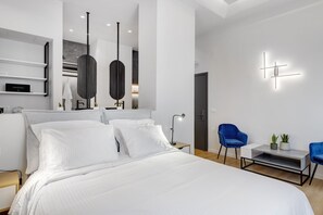 华丽双人房, 1 张大床, 城市景观 | 防过敏的被褥、加厚床垫、客房内保险箱、遮光窗帘