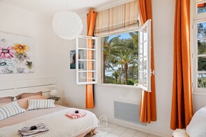 2 bedrooms, free WiFi - T3 L'escapade vue mer-Mont des Oiseaux CLiM WiFi (Hyères)