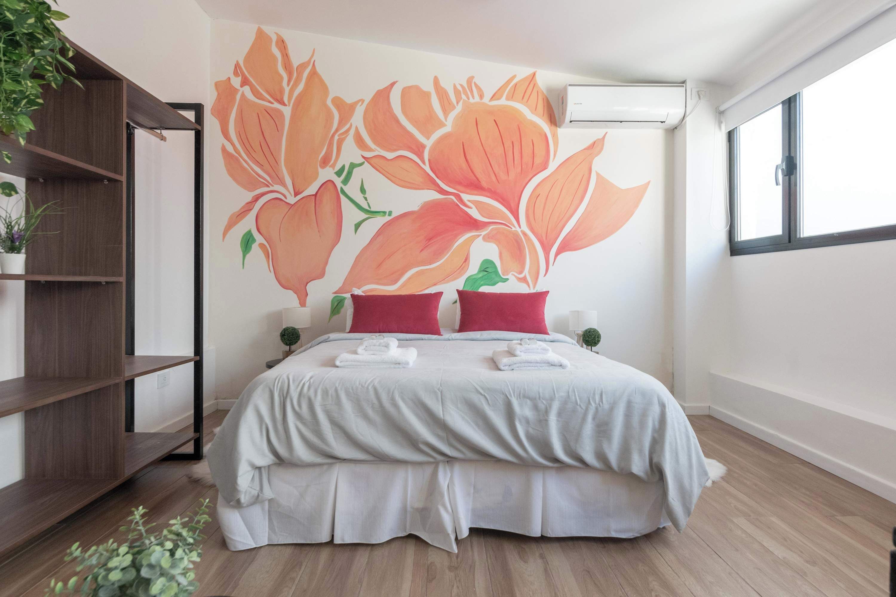 1 slaapkamer, een strijkplank/strijkijzer, wifi, beddengoed