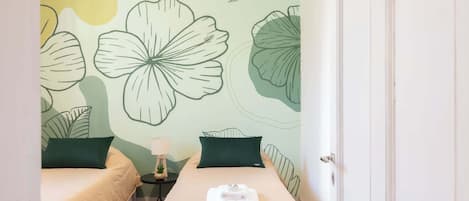 4 Schlafzimmer, Schreibtisch, Bügeleisen/Bügelbrett, WLAN