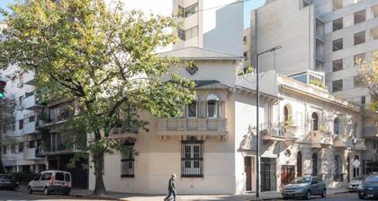 MOT Rentals + Mansion Paz A 10 pax Deluxe House Belgrano