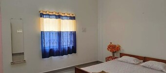 Hotel Ashirwad Palace