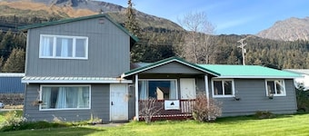 Halibut House Unit 4