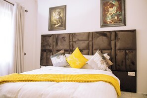 2 bedrooms, iron/ironing board, free WiFi, bed sheets - Luxury 2 Bed Self Catering Apartment in Masvingo (Masvingo)