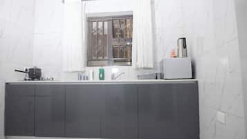 ๋์ฅ๊ณ , ์ ์๋ ์ธ์ง, ์ค๋ธ, ์ฟกํ