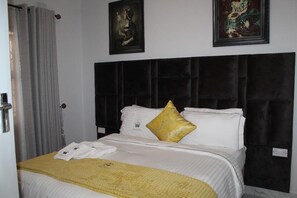 2 Schlafzimmer, Bügeleisen/Bügelbrett, kostenloses WLAN, Bettwäsche