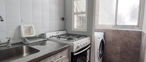 Fridge, microwave, oven, coffee/tea maker