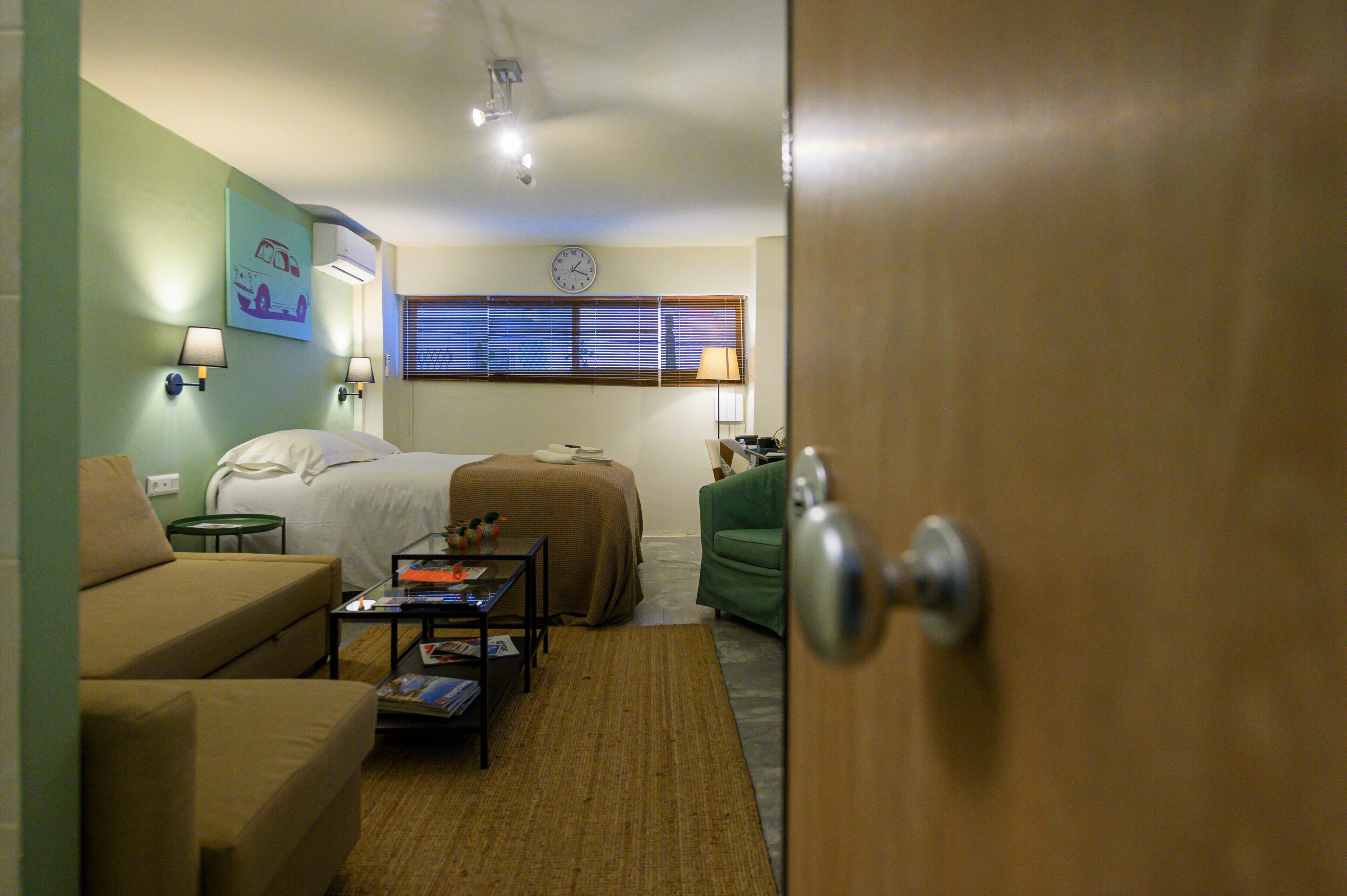 1 bedroom, desk, iron/ironing board, free WiFi