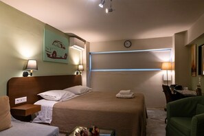 2 bedrooms, desk, iron/ironing board, WiFi (free) - Pols Studio - Project Kalamata Mediterranean Suites (Kalamata)
