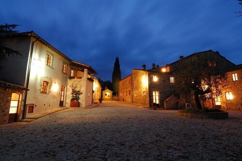 Leccio Two-Bedroom House for 6 people - ground floor