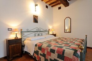 2 bedrooms, Internet - Leccino Two-Bedroom House for 6 people - ground floor (Passignano sul Trasimeno)