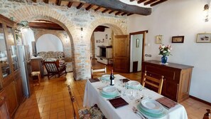 Dining - Trilo Morellino Two-Bedroom House for 6 people - first floor with stairs (Passignano sul Trasimeno)