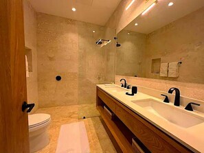 Villa, 4 Bedrooms, Accessible, Smoking | Bathroom - Spacious Srvittinivillas for Family lux Modern With Golf View (La Romana)